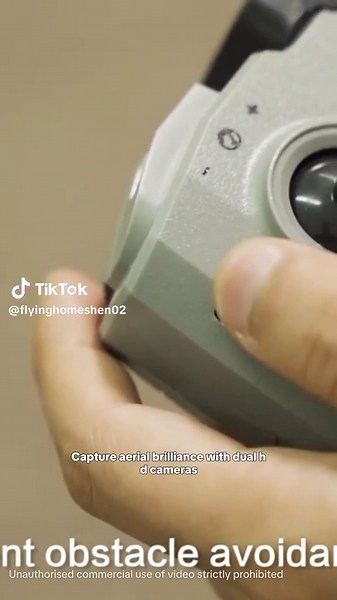 Experience Effortless Flying with the Z906 Screen Drone