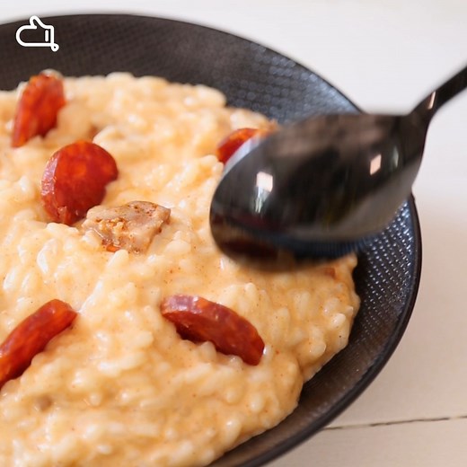 Un risotto crémeux et fondant à souhait 👌 La recette en détail : https://bit.ly/3c1tVTc | Marmiton