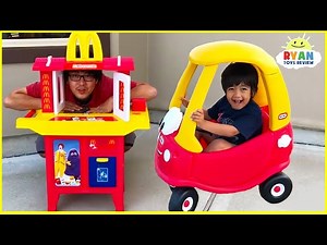 Ryan's Drive Thru Pretend Play on Kids Power Wheels Ride on Car with Emma and Kate!!! - Videos For Kids