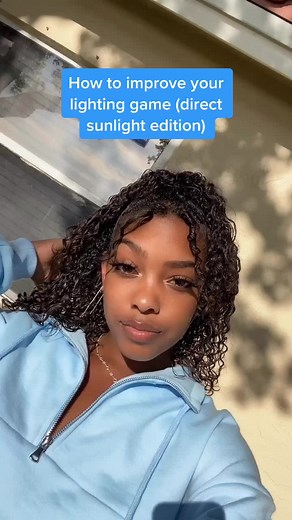 This is what I try to do for my tiktoks so I glow a lil 😅😂 (good places: door frames, in front of windows) #ifyouretooshy