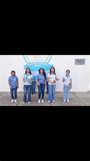 Defendiendo su derecho como alumnos y el derecho de sus docentes 👊🏻 #Estudiantes #Docentes #Union #Fuerza #Ocotepeque @Escuela Normal de Ocotepeque