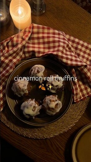 cinnamon roll muffins🍂✨ full recipe in description!