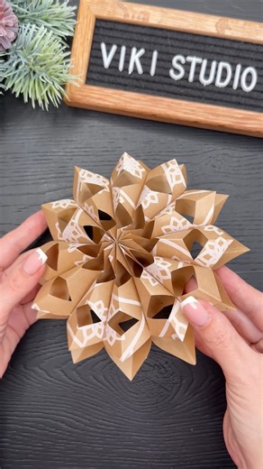 615K views · 4.4K reactions | WoW! 朗 Easy Christmas Decorations DIY 3D Paper Snowflake Amazing Craft Ideas #christmas #christmasdecor #christmas2025 #foruyou #fyp | Origami Studio | Facebook