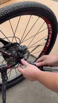 Mount The FITTOO Pet Trailer To A Bike