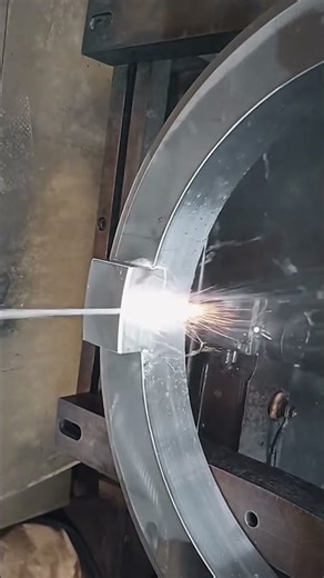 Electroerosive Metal Cutting – The Most Precise Metal Cutting Technology
