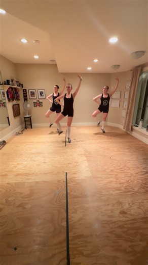 Backsteps… —————————————————— #Highlanddance #Dancesdta #Highlanddancing #Flingtogether #Scotdancecanada Scotdanceusa Highlanddancer highlanddance_ assembleandleap chda | Calgary School of Highland Dance