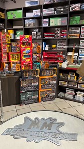 E ci siamo con un’altra super esclusiva !!! @autovictor35000 con la nuova #demag #4.080 4 assi by #imc !!! Come gli altri modelli da noi prodotti abbiamo confezione dedicata e attenzione maniacale ad ogni dettaglio !!! A voi le immagini del primo #unboxing !!! @cranesetc @laster_und_bagger #crane #imcmodels #modelmarris #cranes | ModelMarris.com Modellismo