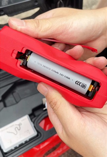 Powerful Pocket-Sized Plastic Welder for Emergencies