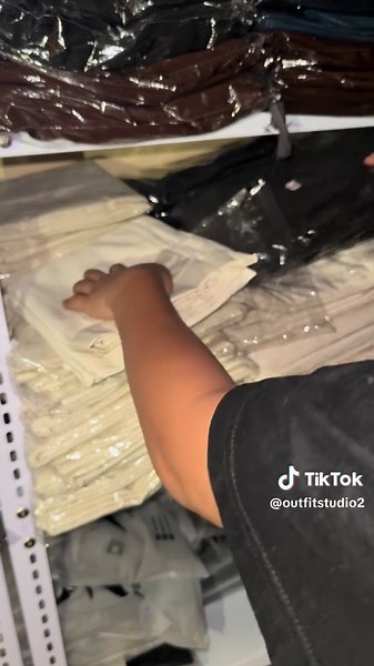 #myanmartiktok🇲🇲🇲🇲 #myanmarcelebritytiktok #foryou #OutfitStudio