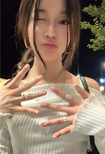 Stylish Outfit Ideas for GF Day Celebrations