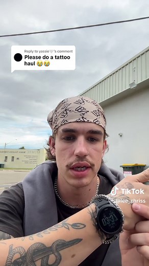 Replying to @yassie🤍 ran out of time, sorry for the poor tour #tattoos #tattootour #fypp