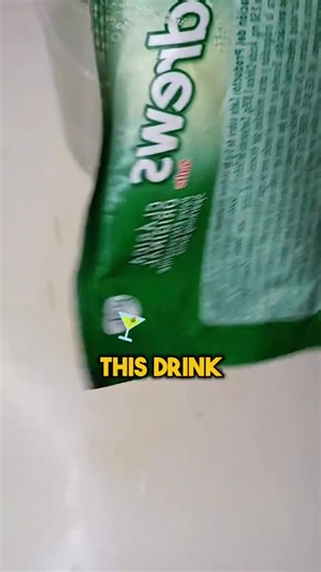 Feeling bloated or gassy after eating? 🫢 Try this simple natural digestion remedy using lemon 🍋, warm water 💧, and Alka-Seltzer! It helps relieve gas, reduce stomach bloating, | Health Tips 5.3
