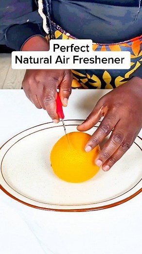 🍊 Make Your Home Smell AMAZING with Just an Orange! You only need: ✅ 1 orange ✅ Cooking oil ✅ Lighter How to do it: 1. Cut orange in half & scoop out the inside 2. Add a little oil 3. Light it up! The orange oils create the most incredible natural scent! 🔥 Your friends will think you bought an expensive candle Try it tonight - you'll love it 💕 #DIY #HomeHacks #NaturalCandle #LifeHacks #CitrusVibes #HomeMade | Benochs Place