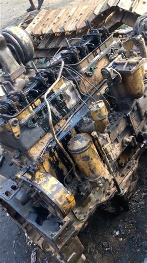 D7E engine for bulldozer old model still on process