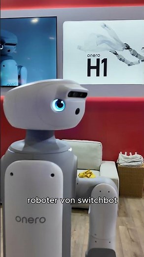 Humanoid robots are here 🤯 SwitchBot shows off real household helpers