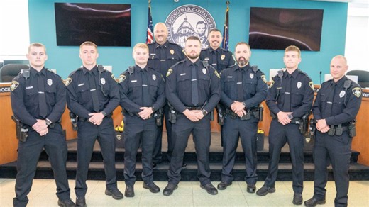Springfield Police promote 2, welcome 7 new officers