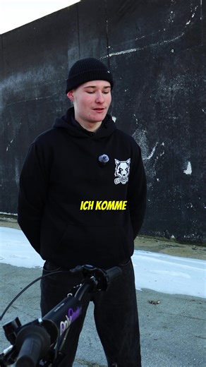 Exploring the East District Moped Culture in Thüringen