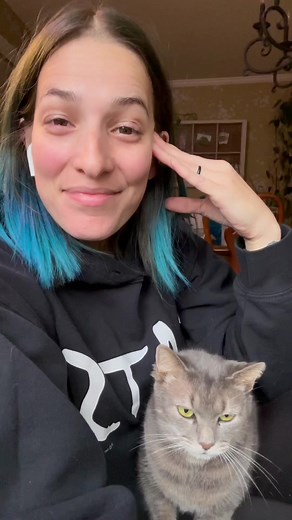 71K views · 230 reactions | My Alocasia’s leaves are turning yellow and falling off.  #alocasia #alocasiacare #plantproblems #plantaddict #plantadvice #plantcare #plantcaretips #plantparenthood #plantparentcommunity #PlantParenting #growingplants | Jesca Jaymes | Facebook