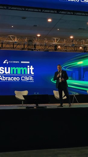 CBAt - Atletismo Brasileiro on Instagram: "Segundo e último dia do 4º Summit Abraceo CBAT está com tudo! 🚀🏃‍♂️ Confira alguns momentos desse grande evento, que reúne o melhor e mais atual do mercado da corrida de rua! #atletismo #cbat #corridaderua #summitabraceo"