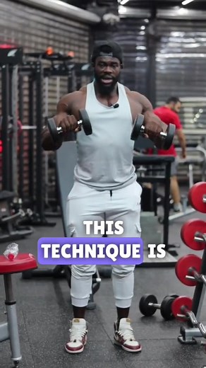 Effective Bicep Workout with Dumbbells and Eccentric Training