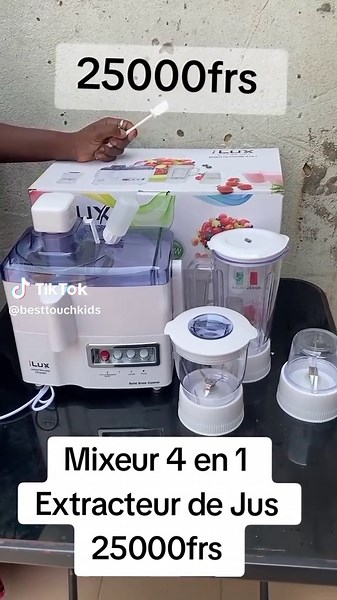Mixeur 4 en 1 : Extracteur de Jus et Hachoir Électrique