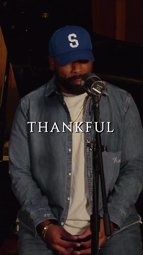 G R A T I T U D E #rp @anthonyevansjr • I got so much to thank God for! 🙏🏽💯 Comment one thing you’re grateful for. Subscribe on YouTube to catch it first -> Official_BKNetwork Your hub for inspiration and news⁣ Have an amazing day ☀️😊 #gratitude #thankful #thanksgiving #benisonkingdomnetwork