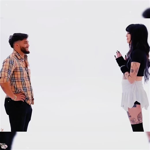 Swipe or Swap: Navigating Modern Dating Choices