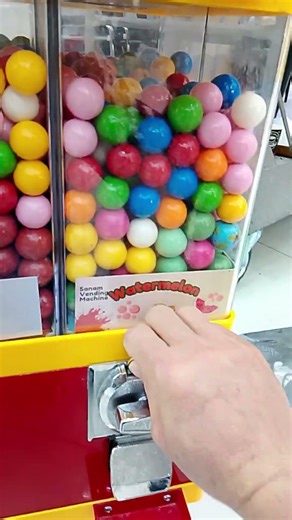AMAZING TO PLAY ASSORTED LOADED SQUARE GUMBALL MACHINE CANDY DISPENSER #shorts