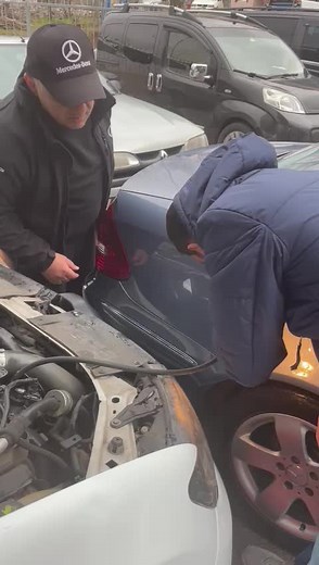 Inspecting a Mercedes-Benz Engine: Key Insights