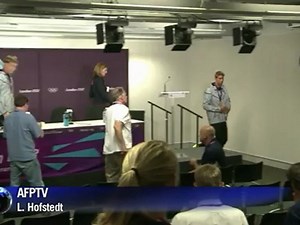 Grevers wins 100m backstroke gold, Thoman gets silver