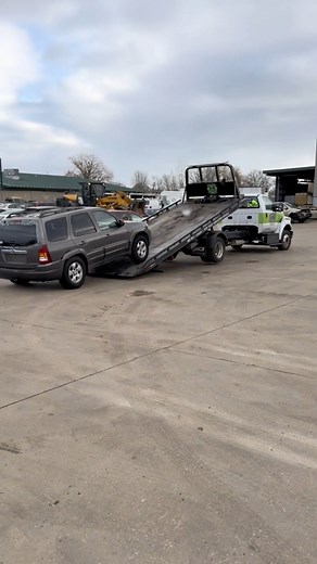 Daily walkthrough at Auto Parts City includes a Chevy S10, Mercedes C300, Mazda Tribute and other junk cars | Auto Parts City, Inc.