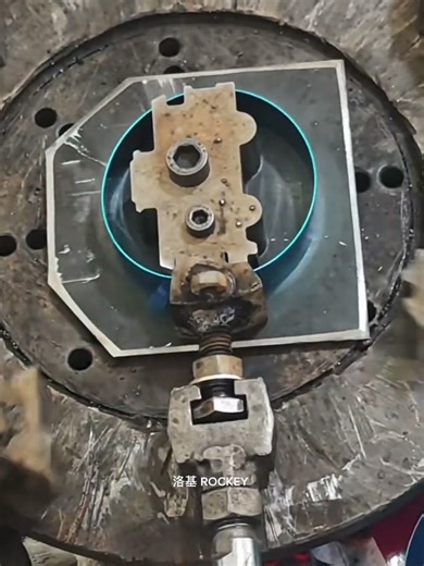 Mold Magic: Chinese Tech Shapes a Mold in 1 SECOND! #moldmaking #rapidmolding #Chinesetechnology