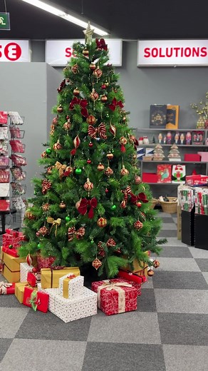 Kloppers Festive Finds I in-store or online Pop round to your nearest Kloppers or browse our online gift guide, visit kloppers.co.za