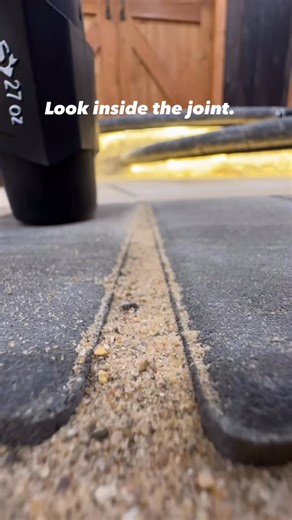 Hardscape Mentor | Hardscaping Training & Education on Instagram: "Watch until the end ➡️ When polymeric sand like @sek_surebond PolySweep is compacted, vibration forces the material deeper into the joint, filling voids you can’t see from the surface. Even if the joint looks full on top, there can still be empty space below. • Want to see the full process done step by step? Watch our PolySweep tutorial. Link in bio 🎥 • #Landscaping #hardscaping #hardscapetraining #paverpatio #paver"