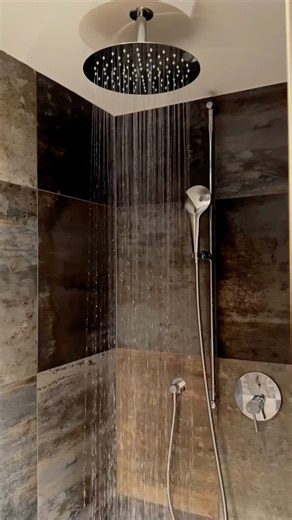 Eiger Mountain & Soul Resort #me_you_nature | 🌫️🏔️ Escape to the mountains – pure romance! Treat yourselves to some time out together 💕 🛁snuggle up in a private whirlpool 🍲enjoy a... | Instagram