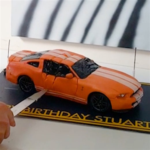 5.7K views · 16 reactions | This remote-controlled car cake is ready to race!  | MetDaan Cakes | Facebook
