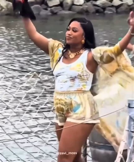 Trina Official News Site on Instagram: "25 years later, she continues to make headlines.😂😂Give her a stage and a microphone, and it's game over!! 🔥🔥 #Trina"