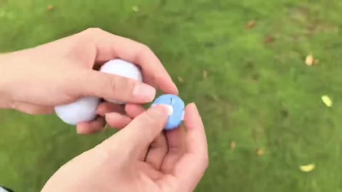 Golf Score Counter Compact Golf Score Tracker Set of 4 Multi-Colored Mini Stroke Counters for Easy Scoring on The Green