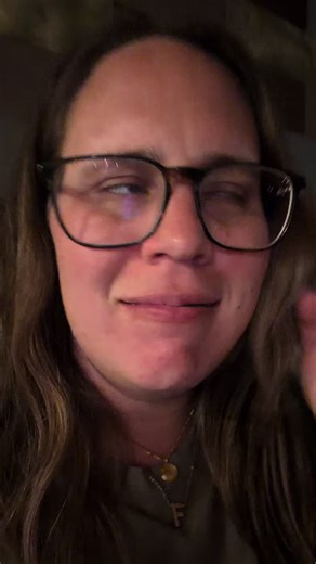 Aaannnnnnd I’m still turning my expander until told otherwise. I can’t wait for my two front teeth to stop battling each other and straighten out 😊 #airwayhealth #marpeexpander #adultorthodontics #orthodontics