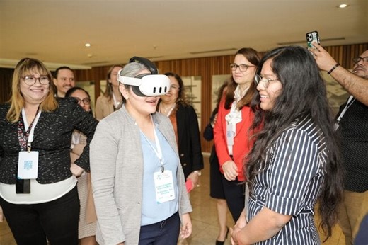 PAHO launches virtual reality laboratory to build capacity in respiratory virus surveillance in the Americas