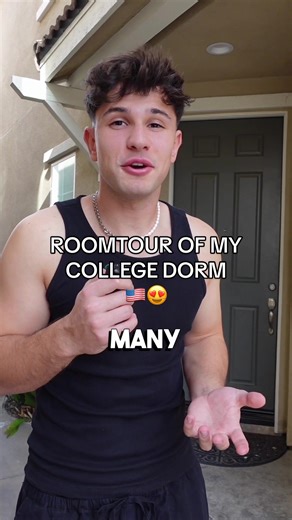 Inside My College Dorm in California, USA 🇺🇸🥰