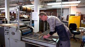 Arion Press is the last printing press in the US where books can go from the type foundry, to the press room, to the bindery all in one place. Using machines and techniques that date back to the 1800s, this institution helps keep the traditional craft of letterpress printing and bookbinding alive. | Business Insider Today