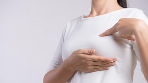 Bolehkah Meremas Payudara saat Menyusui? Cara Aman Kompresi & Manfaat