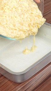 419K views · 2.1K reactions | PASTEL DE YUCA Esta es la mejor receta de pastel de yuca que he hecho, ¡súper fácil y con un sabor increíble! Ingredientes: • 800 g de yuca cruda • 2 tazas de azúcar • 4 huevos • 1 taza de leche • 200 ml de leche de coco • 4 cucharadas de mantequilla • 1 taza de mozzarella rallada • 100 g de coco rallado • 1 cucharada de polvo para hornear • Mantequilla al gusto • Azúcar al gusto | Teste Recetas España | Facebook
