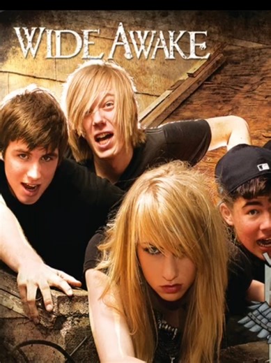 Our server is centered around the alternative community, so if you are into the culture, the music, fashion, etc come along https://discord.gg/ydrDrSx5aF #fyp #alt #server #real #viral