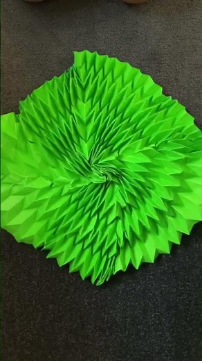 Most satisfying origami (designed by Jeremy shafer)