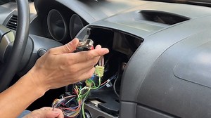 汽车导航接线安装