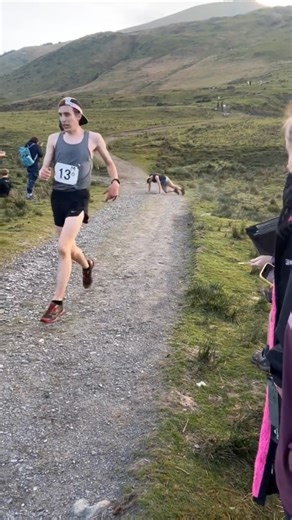 449K views · 1.6K reactions | The battle to the finish line… 﫡 That moment you realise fell running is a ferocious race. Local legends, Math vs Rhys, at the Eryri Harriers Tues Night Series.  Y Garn, Wales P.S. Math is fine and will be back on the trails very soon! ____ ️ #fellrunning #fellrace #fellrunner #runningcommunity #runningmemes #runningmeme | Start Fitness | Facebook