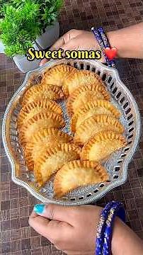 Sweet somas recipe #somas #somasrecipe #shorts #youtubeshorts #diwalisnacks #viral #snacksrecipe #yt