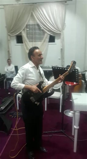 Vidéos de simo (@simo_issaouiofficielle) avec son original - simo